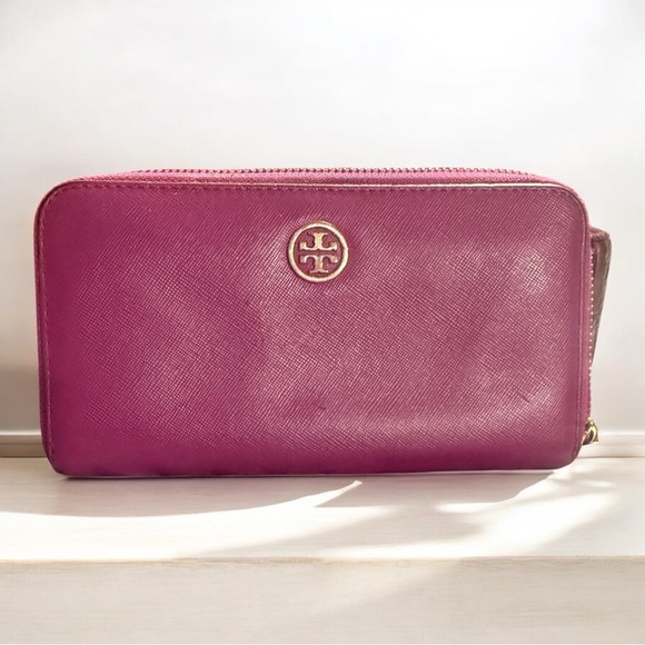 Tory Burch Pink Leather Wallet with Gold Logo - Picture 1 of 7